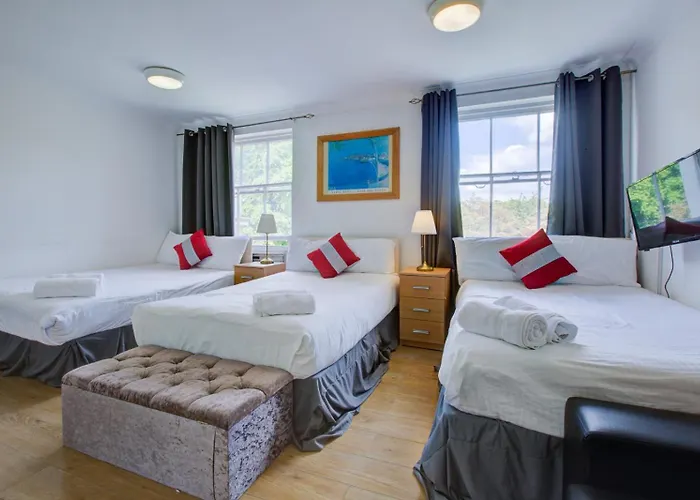 Lamont Hotel